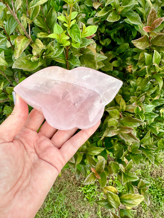 Rose Quartz Butterfly Bowl - Natural Crystal Decor - Unique Healing Stone Bowl - Elegant Boho Style Home Decor