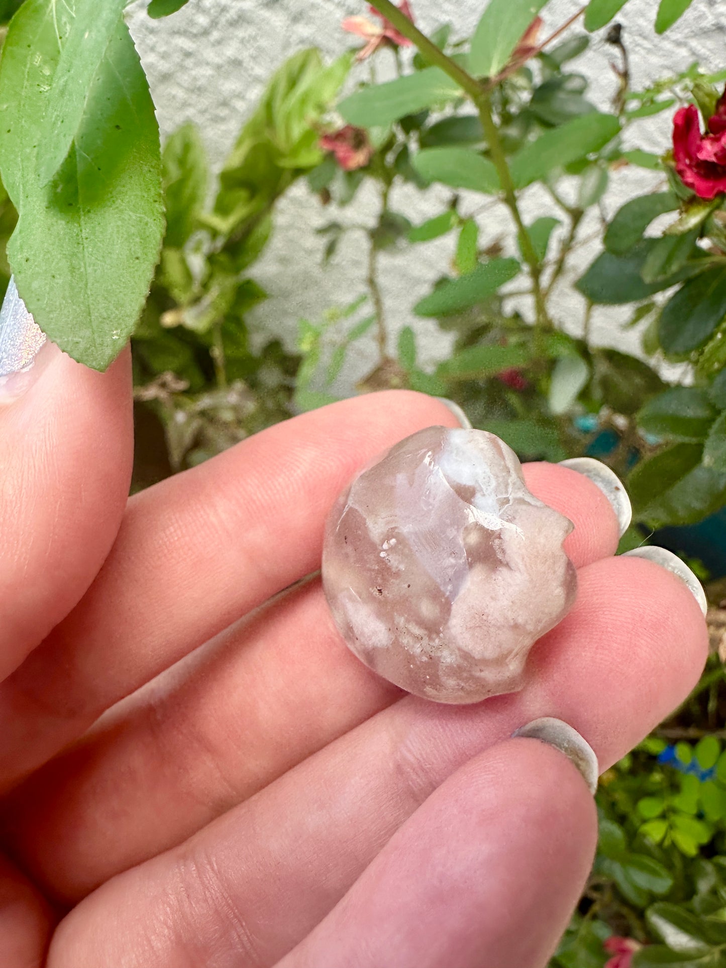 Flower Agate Flower Carving - Natural Gemstone Decor - Unique Healing Stone Sculpture - Boho Style Home Accent