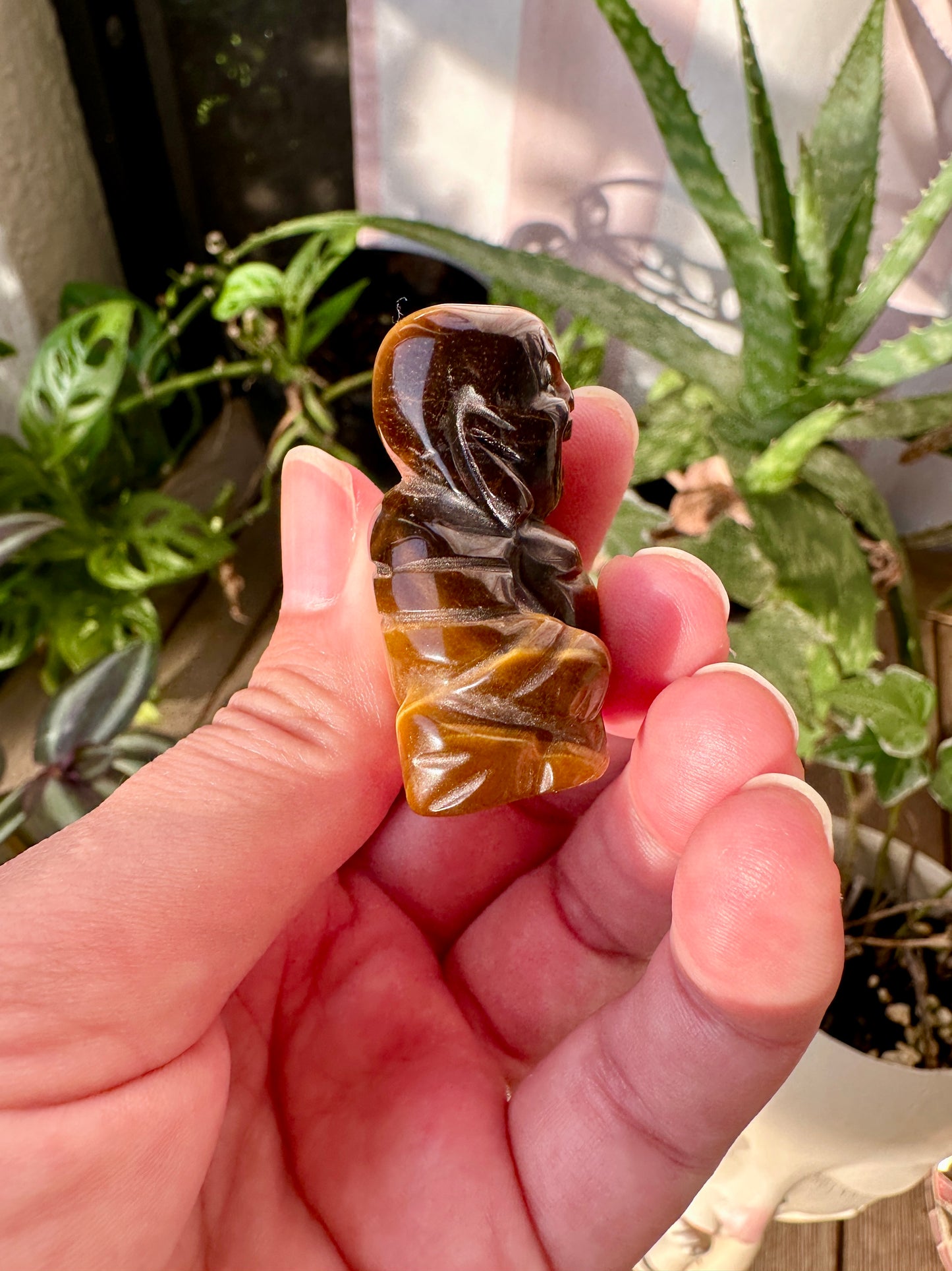 Tiger's Eye Buddha Carving: Spiritual Decor for Meditation and Harmony, Gemstone Statue for Inner Peace