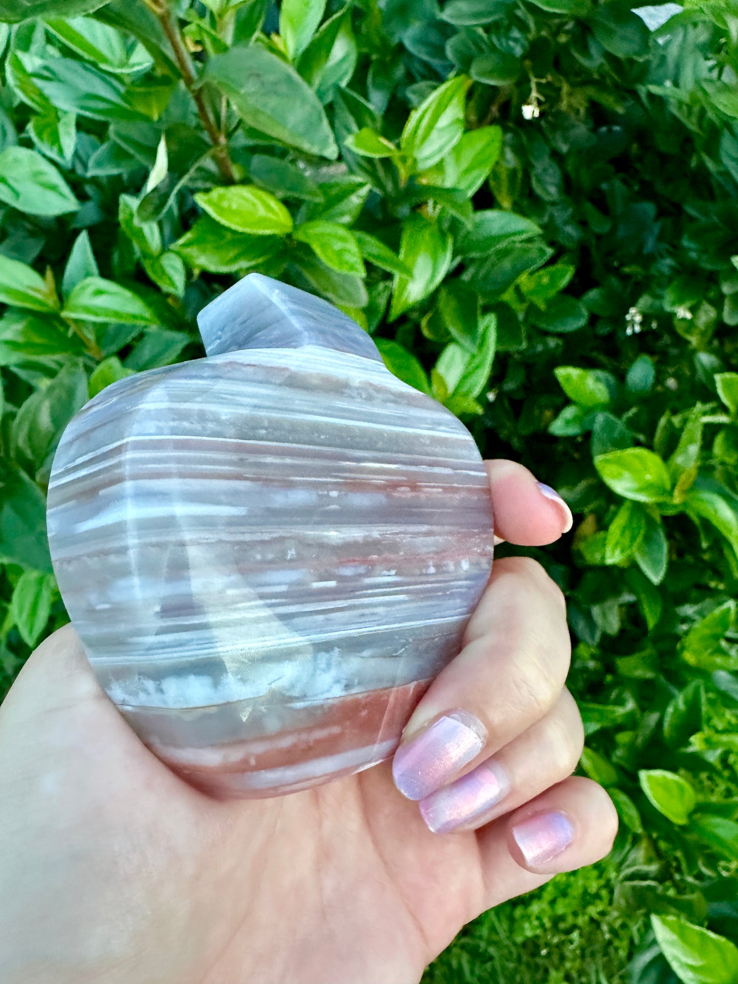 Stunning Banded Agate Apple Bowl - Perfect for Home Decor, Unique Gift Idea, Natural Stone Fruit Bowl, Elegant Centerpiece