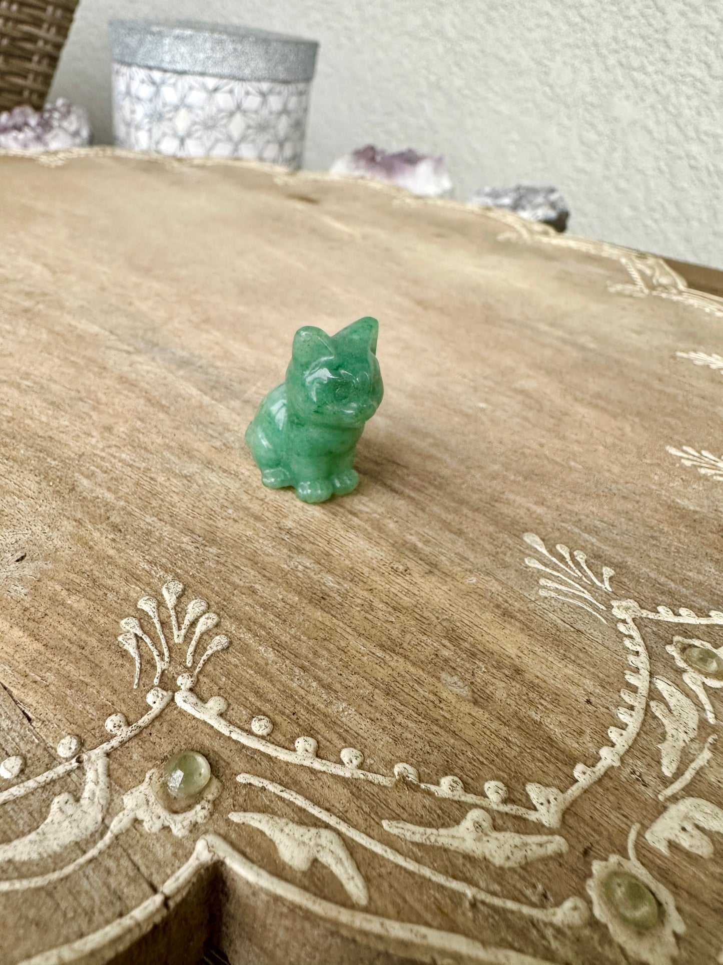 Exquisite Green Aventurine Cat Carving - Perfect for Healing, Home Decor, and Unique Gift Ideas, Embrace Nature-Inspired Elegance