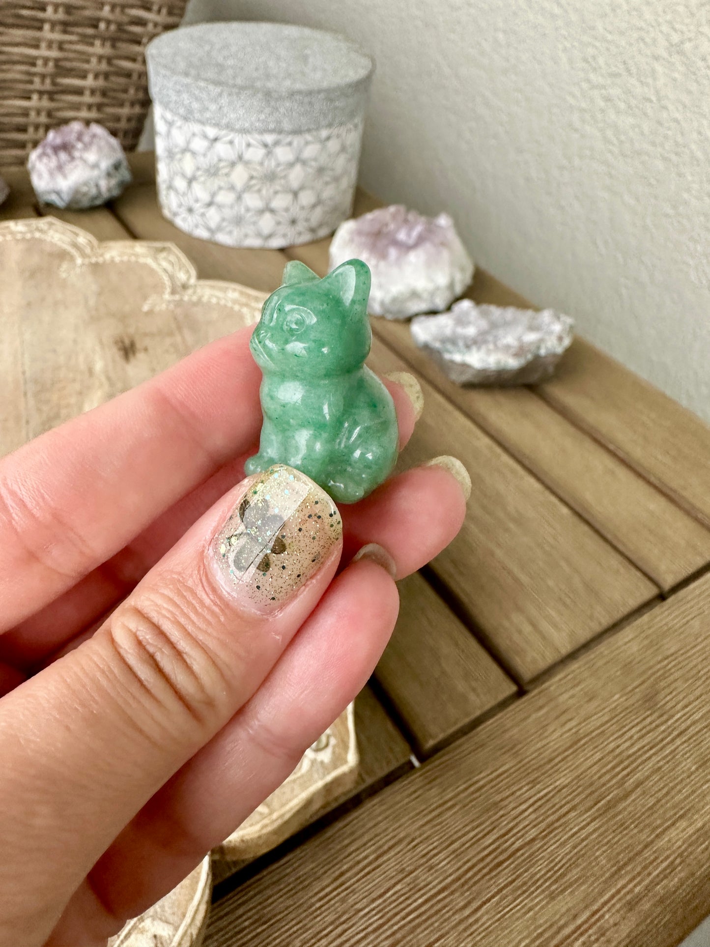 Exquisite Green Aventurine Cat Carving - Perfect for Healing, Home Decor, and Unique Gift Ideas, Embrace Nature-Inspired Elegance