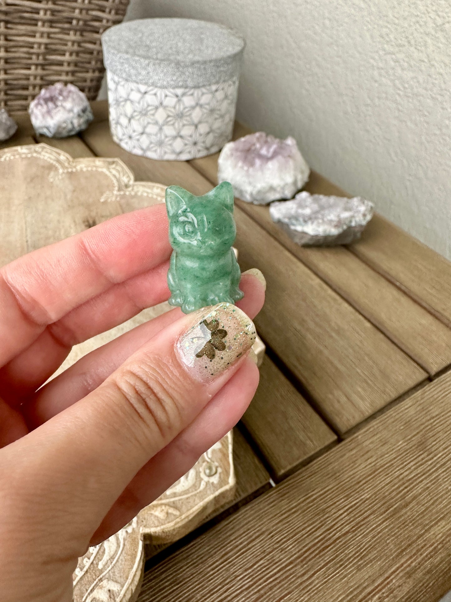 Exquisite Green Aventurine Cat Carving - Perfect for Healing, Home Decor, and Unique Gift Ideas, Embrace Nature-Inspired Elegance