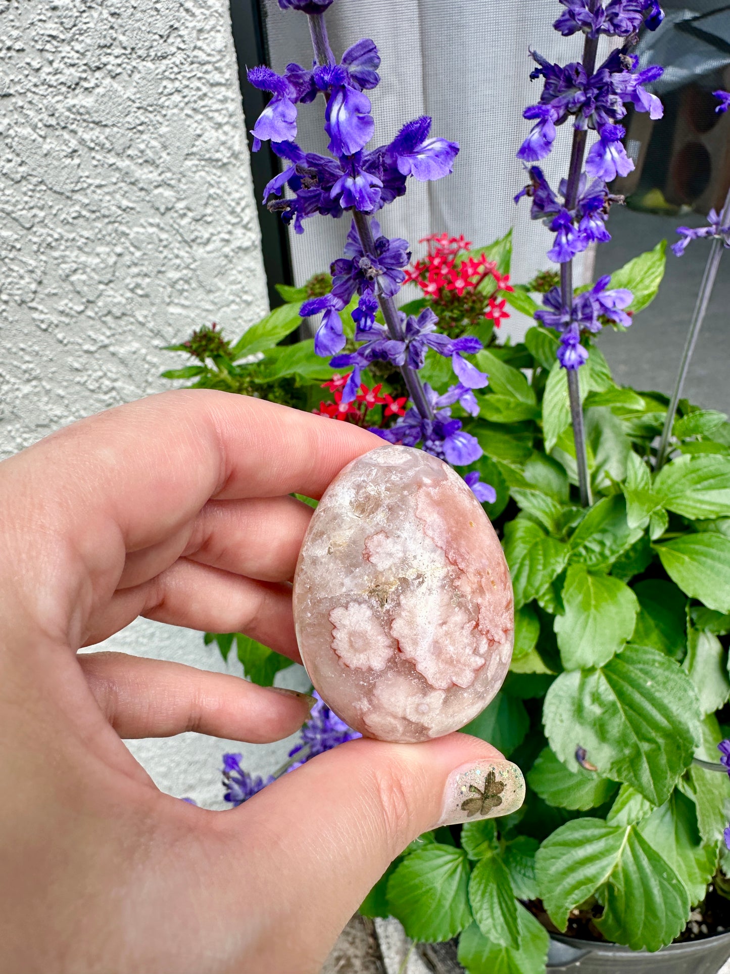 Dazzling Druzy Pink Amethyst & Flower Agate Egg Carving - Unique Crystal Decor, Energy Balancing Gemstone, Ideal Gift for Collectors