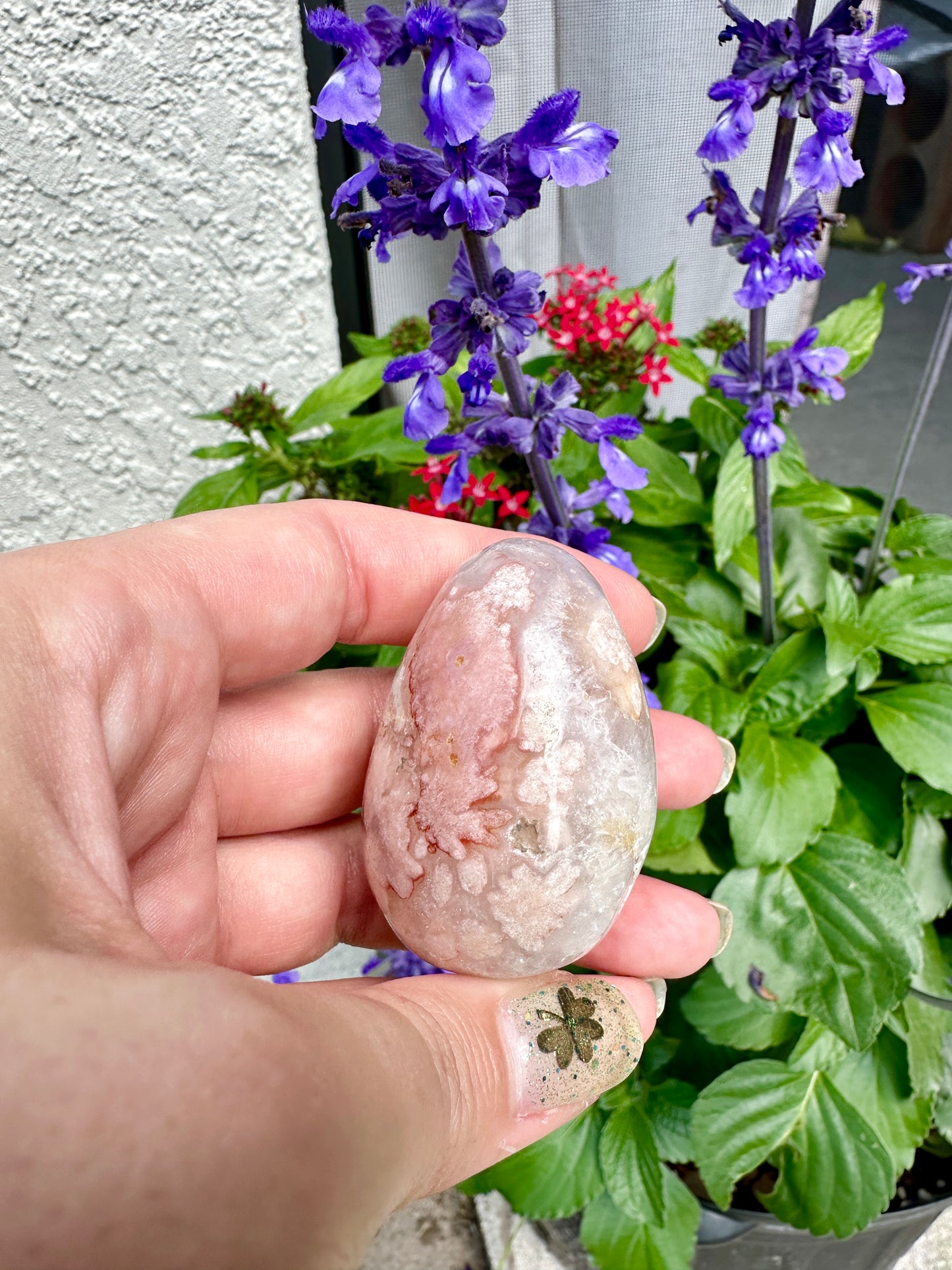 Dazzling Druzy Pink Amethyst & Flower Agate Egg Carving - Unique Crystal Decor, Energy Balancing Gemstone, Ideal Gift for Collectors