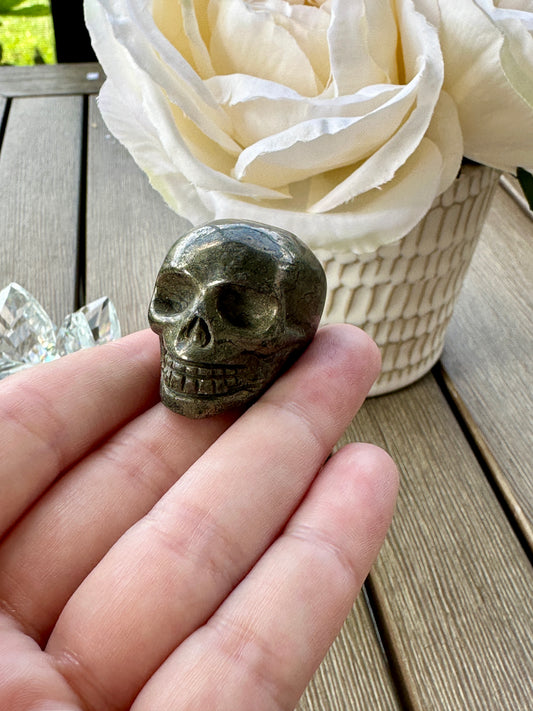 Striking Pyrite Skull Carving - Unique Decor Piece for Collectors, Symbol of Wealth and Protection, Ideal for Meditation and Feng Shui