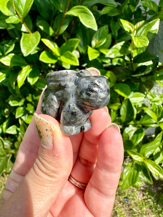 Larvikite Rabbit Carving - Unique Home Decor, Handcrafted Stone Bunny, Perfect Gift for Nature Lovers, Mystic Animal Figurine