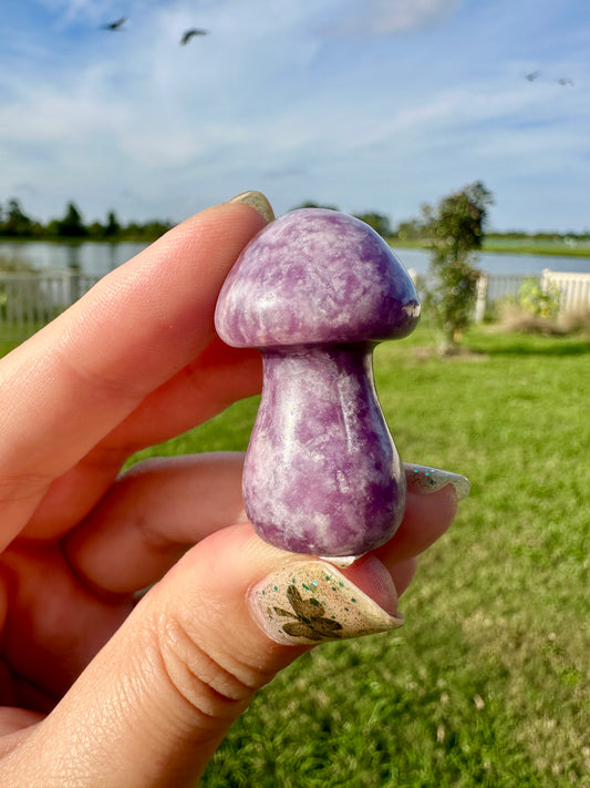 Lepidolite Mushroom Carving - Soothing Crystal Decor for Peaceful Ambiance in Home and Wellness Spaces